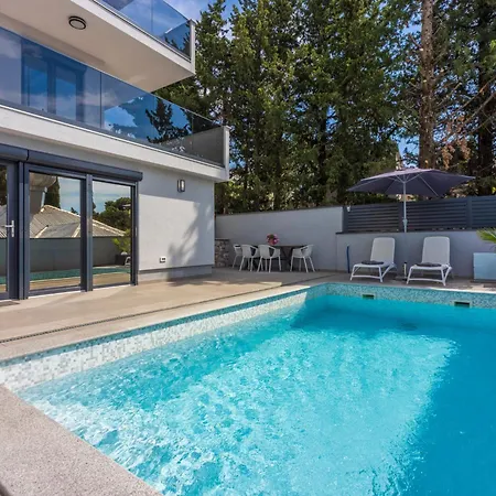 Appartement Oasis 1 - Helena - Hr-10679-01 By Interhome